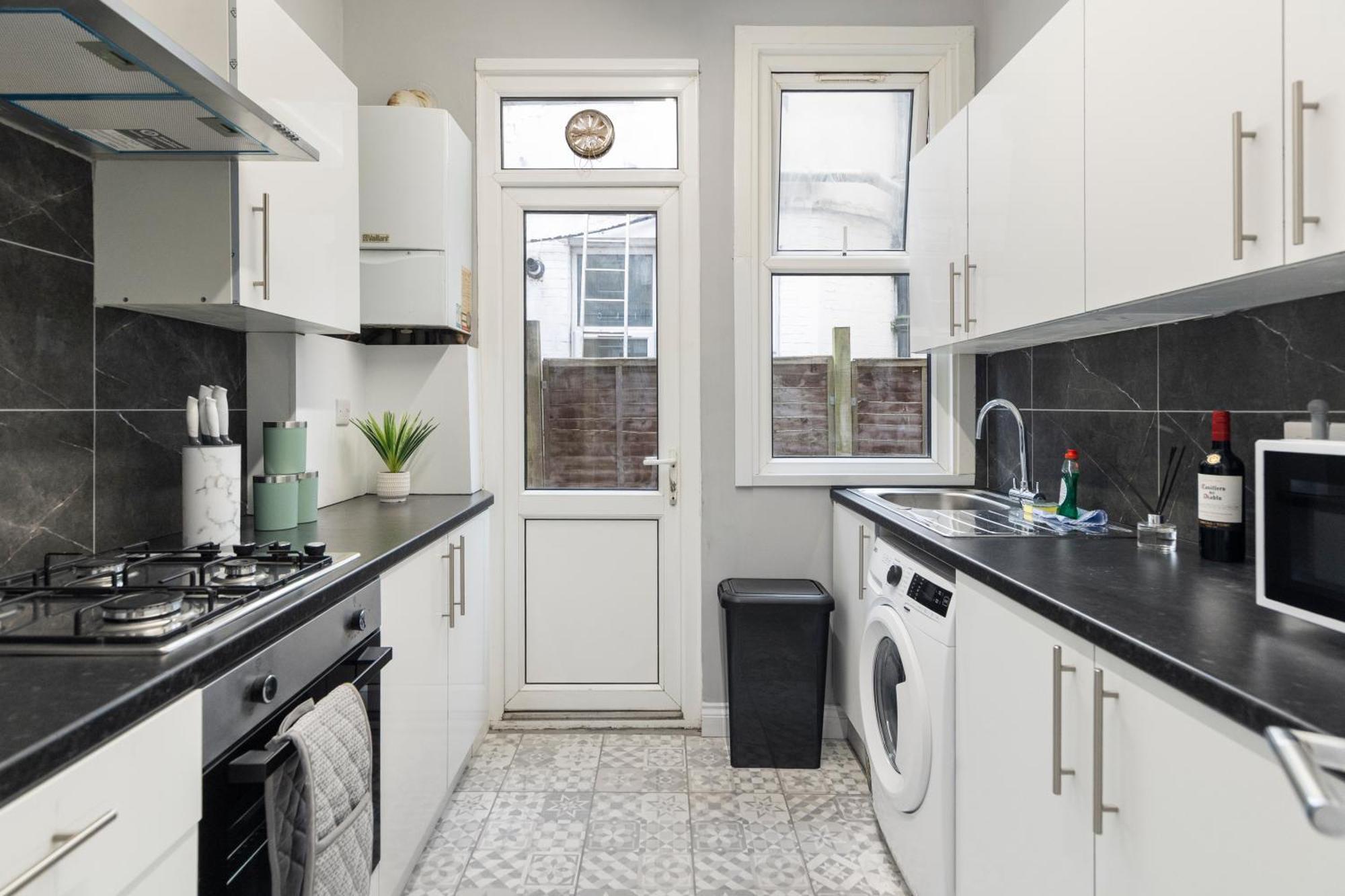 Appartamento Wembley Haven - 2 Bdr - Sleeps 9 Londra